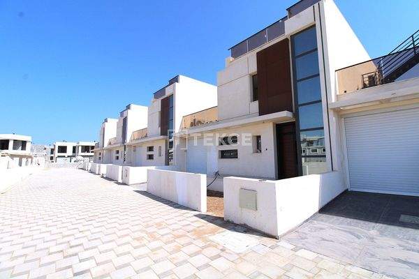 Semi-Detached Villas with Private Pools and Gardens in İskele