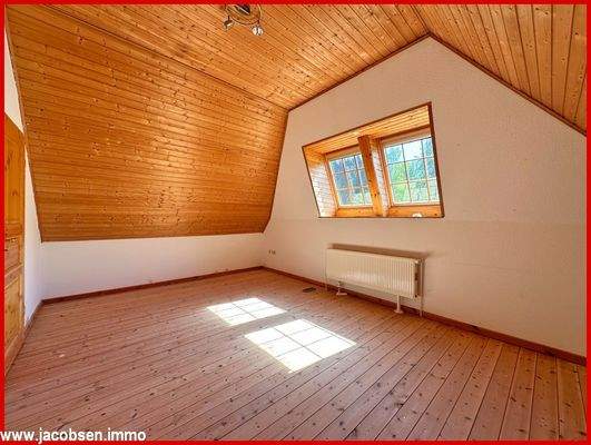 Nebengebäude Dachgeschoss Schlafzimmer