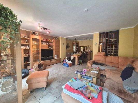 Wohn-/Esszimmer m. Wintergarten