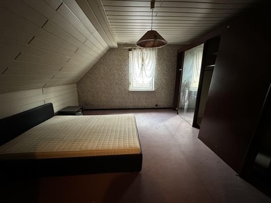 Schlafzimmer DG
