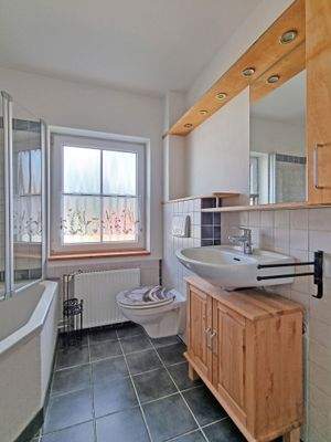 Badezimmer Wohnung 1