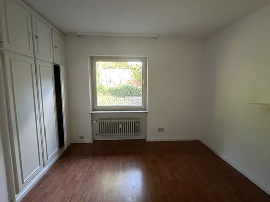 Zimmer mit Einbauschrank