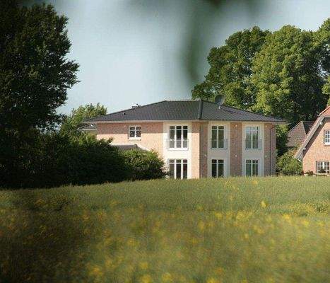 In wunderschöner Feldrandlage gele