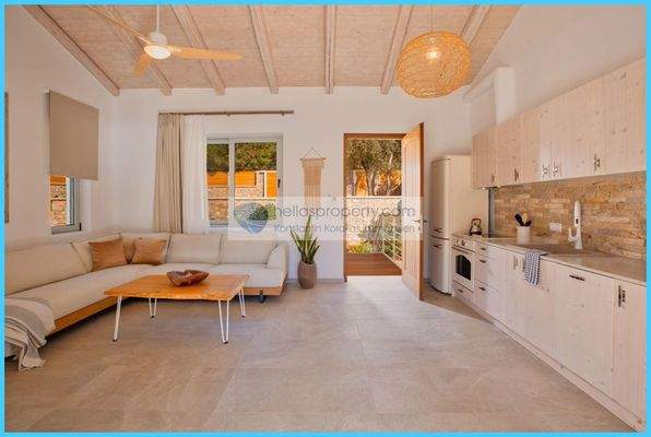 b2db90e3271442e781e157d7843de416-original