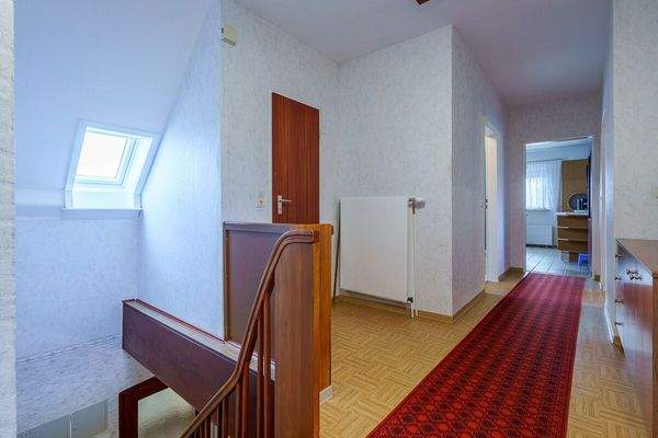 Flurbereich mit Gäste WC Dachgeschoss