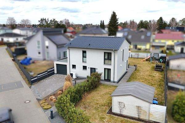 großzügiges Grundstück