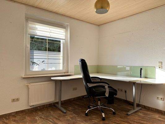 Kinderzimmer 2 im EG (Hochparterre)