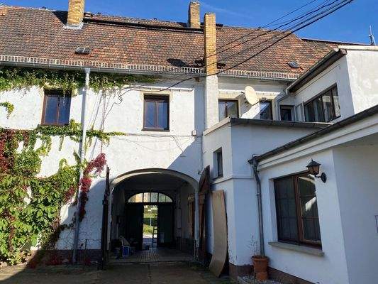 Aktuell: Rückseite Durchfahrt