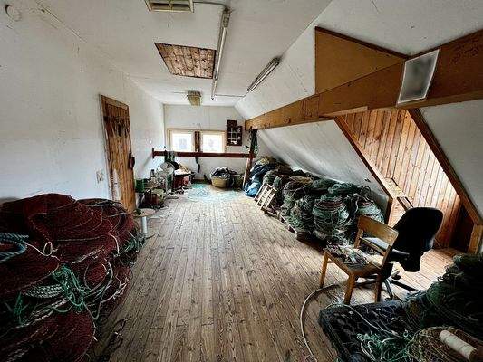 Dachboden für Fischereinetze im Nebengebäude 