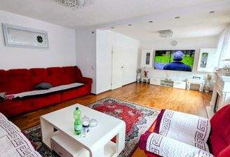 EG großes, helles Wohnzimmer 