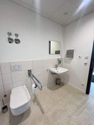 Behindertengerechtes-WC