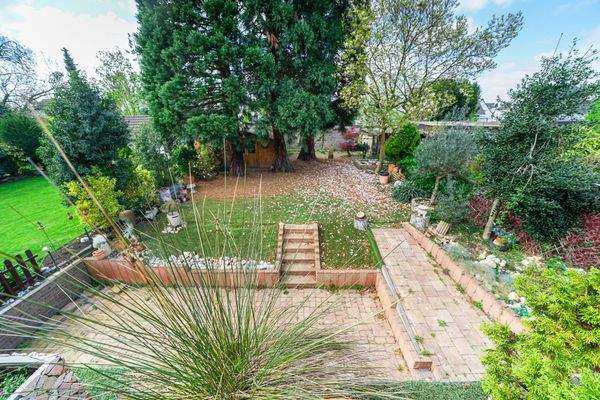 Ansicht Garten & Terrasse