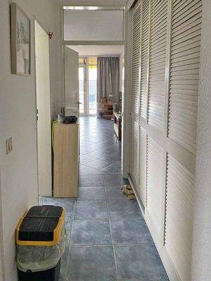 Eingangsbereich mit Einbauschränken