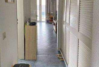 Eingangsbereich mit Einbauschränken