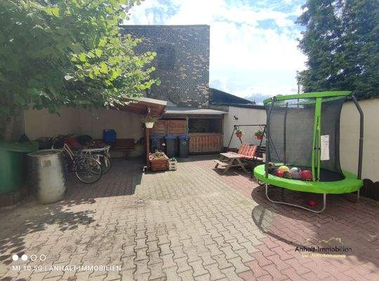 Hinterhof - Sitzecke für Mieter