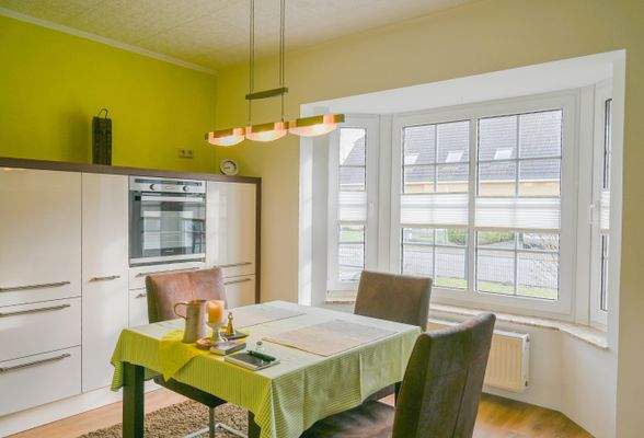 Moderne Küche im Erdgeschoss