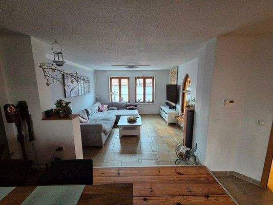 Wohnzimmer mit Kamin