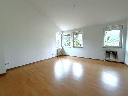 Mendelssohnstraße 41_DG links Wohnzimmer 1 (2)