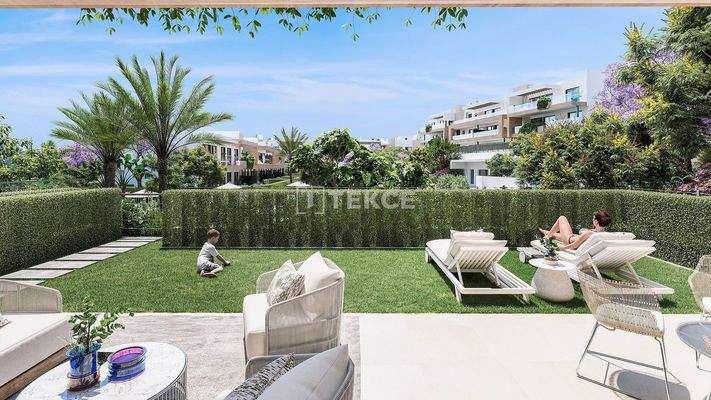Chic Apartments in Estepona with Golf Views in a Complex