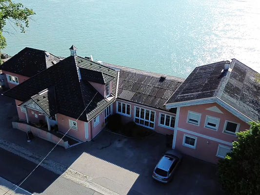 Aussenaufnahme Haupthaus