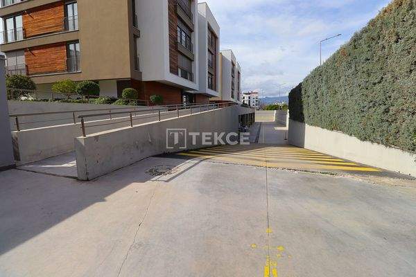 Apartment in a Complex with Parking in Konyaaltı, Antalya