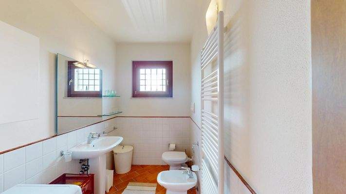 EB-035-432-Appartamento-in-residence-con-piscina-a