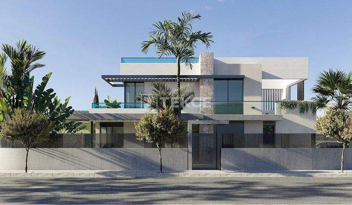 Detached Luxury Villas in a Complex in Los Alcázares