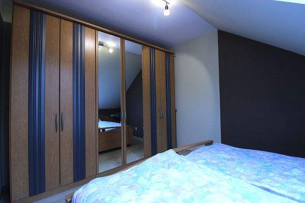 Schlafzimmer DG