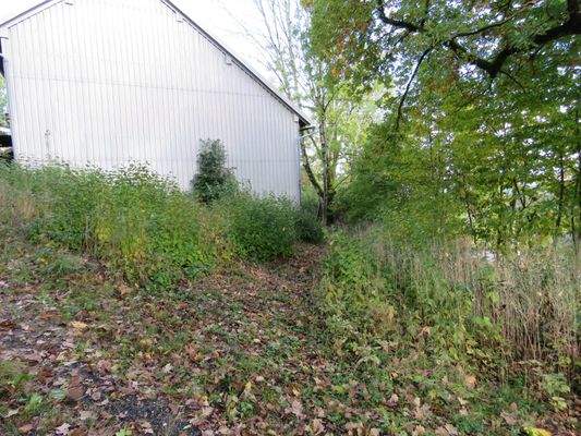 Zugang zum südlichen Hauseingang