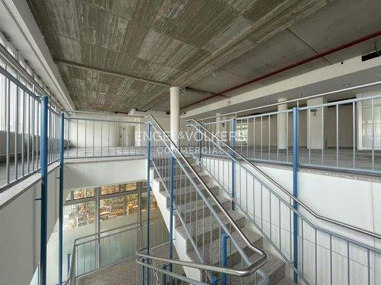 Verbindungstreppe EG-1. OG