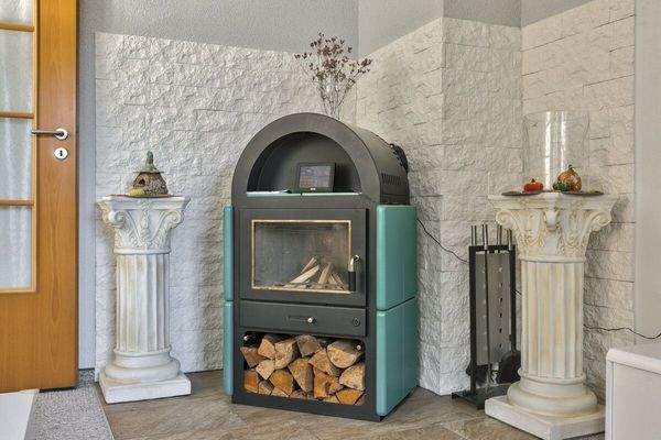 Kaminofen im Wohnzimmer