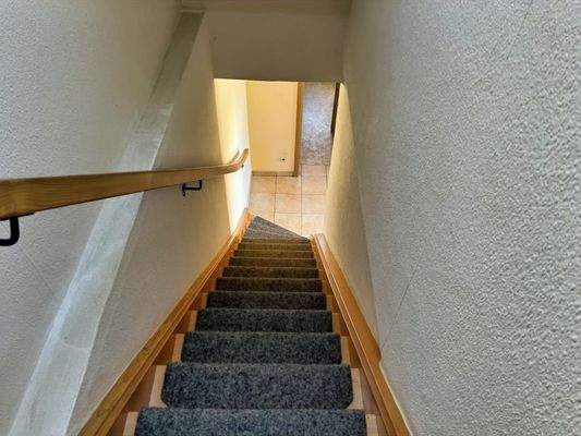 Treppe zum Obergeschoss