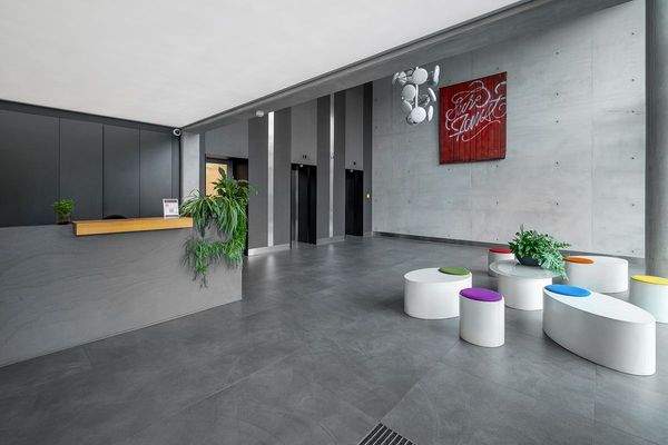 Eingangsbereich mit Concierge