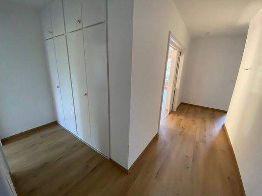 Flur mit Einbauschrank