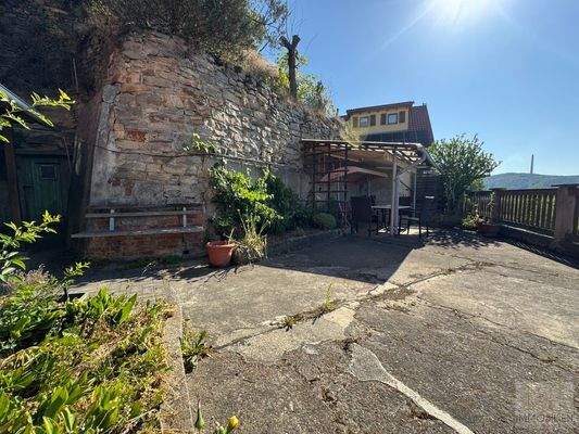 großzügige Terrasse 