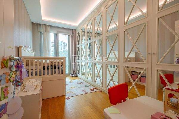 Forest-View Luxury Flat in a Project Near Mall in Sarıyer Istanbul