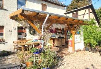 Terrasse vor dem Haus