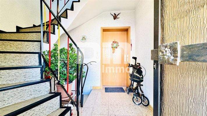 Haupteingang Treppenhaus