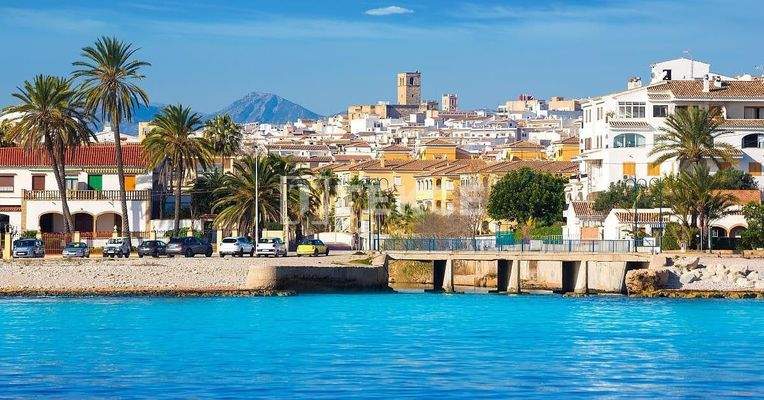 5-Bedroom Villa with Impressive Sea Views in Javea Alicante