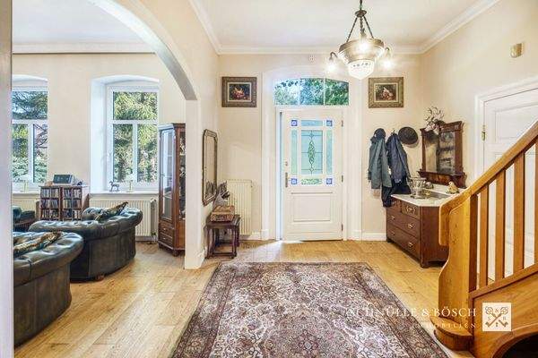 Ein geräumiger Eingangsbereich