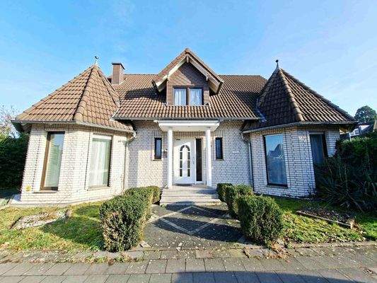 Frontseite des Hauses