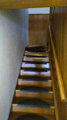 Treppenaufgang zur Wohnung.jpg