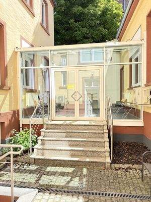 Innenhof und Wintergarten