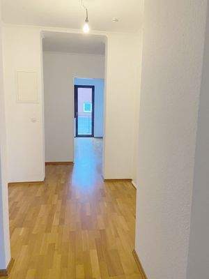 Eingangs- und Flurbereich.jpg