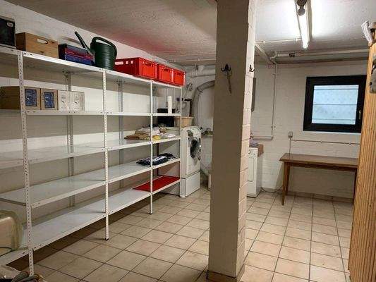 Vorratskeller mit ...