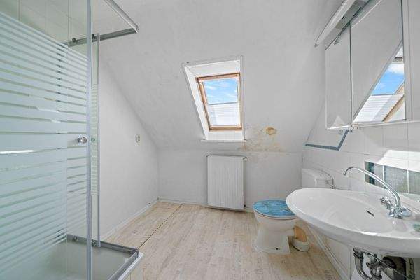 Duschbad im Dachgeschoss