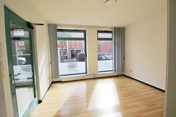 Sonnenseite Fensterfront