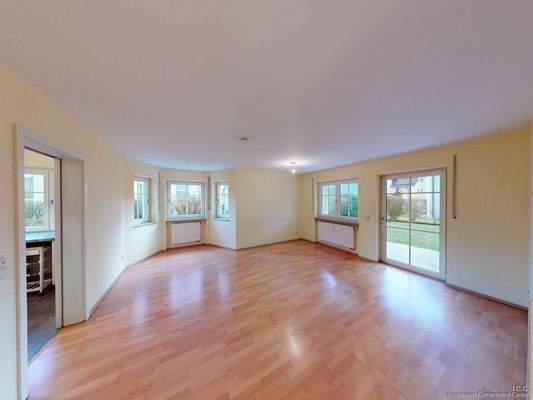 Wohnen und Essen - Erdgeschoss-Eigentumswohnung - Ruhstorf an der Rott