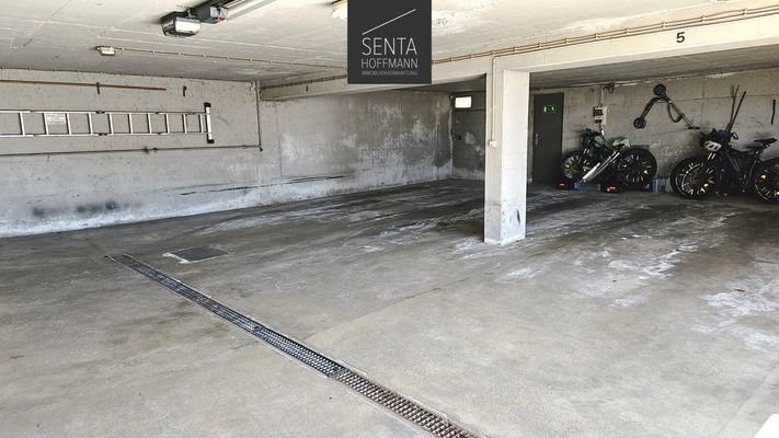 Stellplatz in Garage