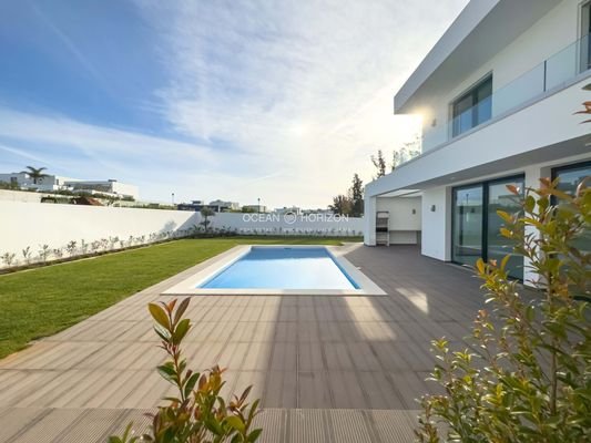 Moderne und herausragend designte Luxusvilla